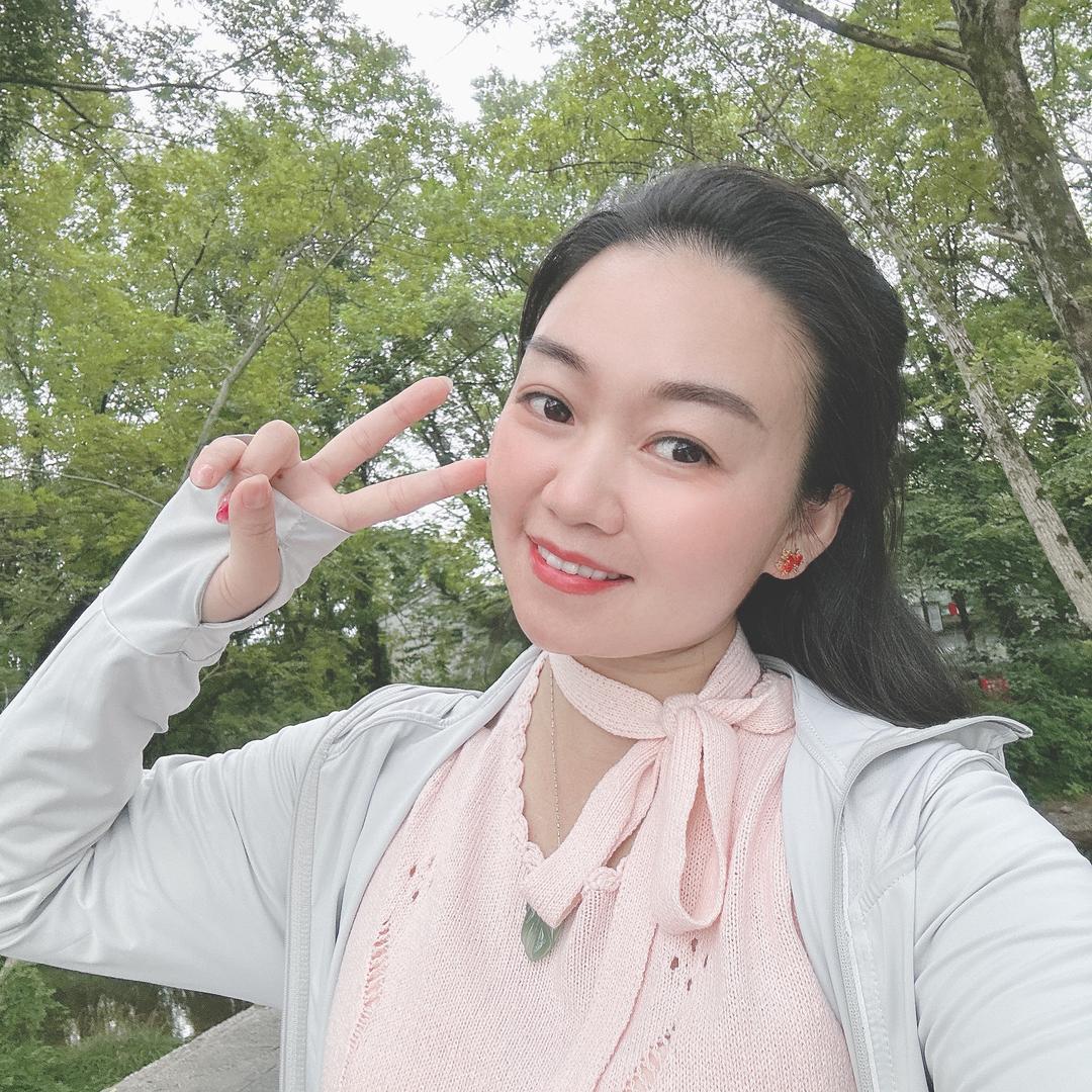 晓美匠锦绣名媛南宁店丽丽