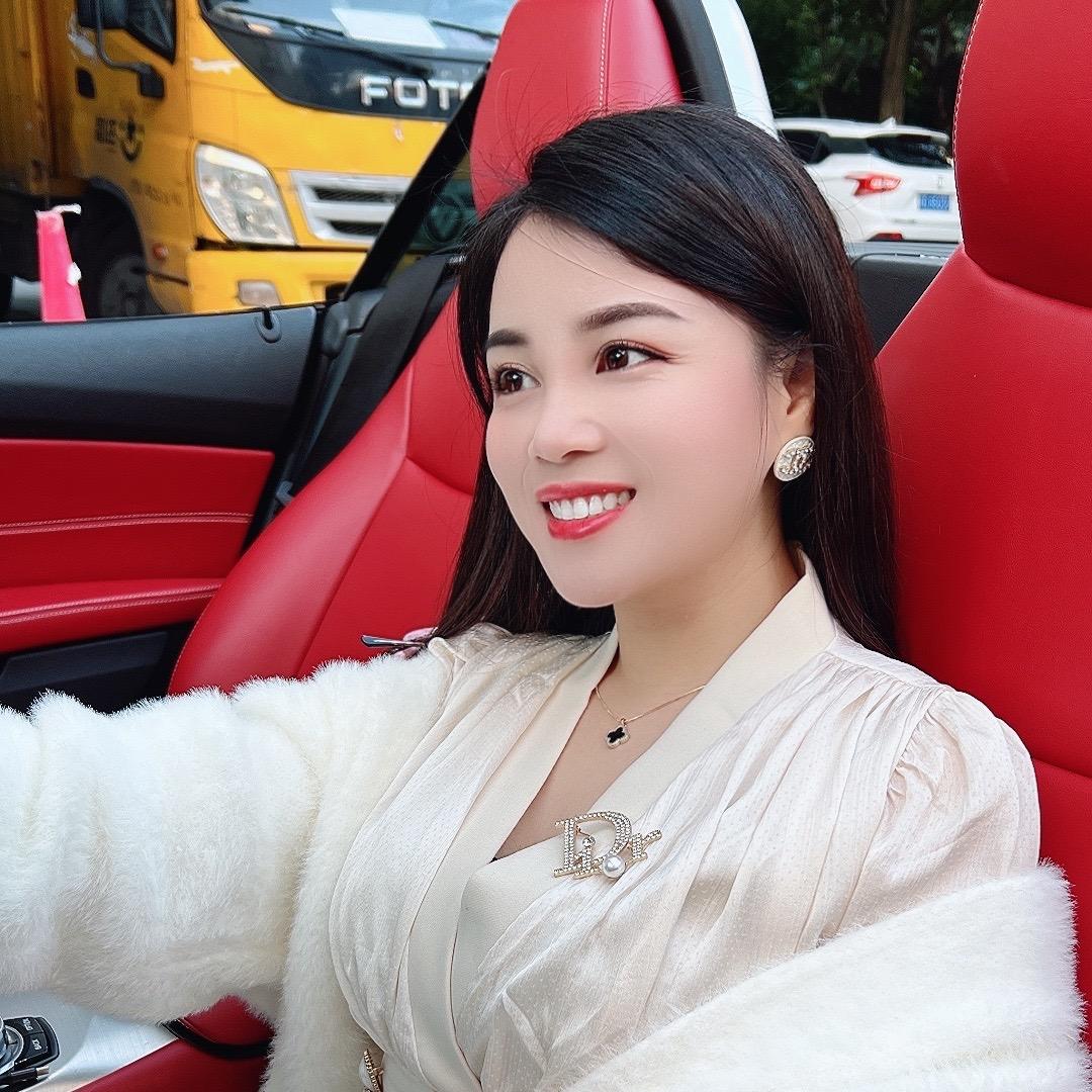 李妮妮爱喝茶🍵