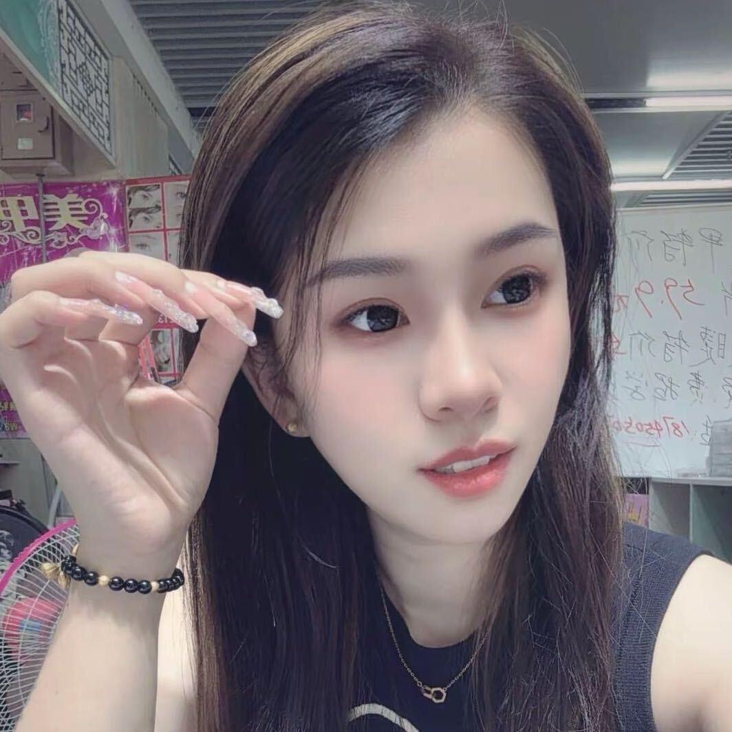 娜娜滴朋友圈