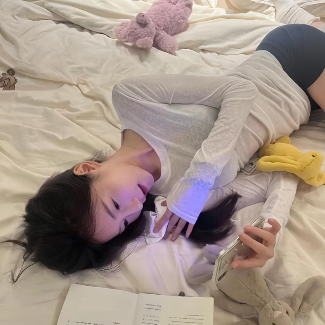 -周周.