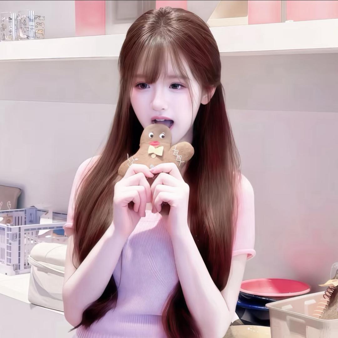 茜