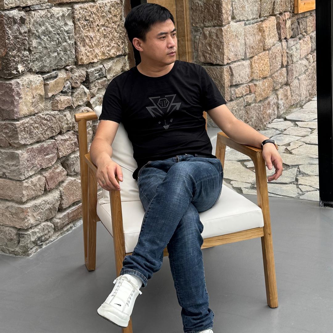 小钢哥