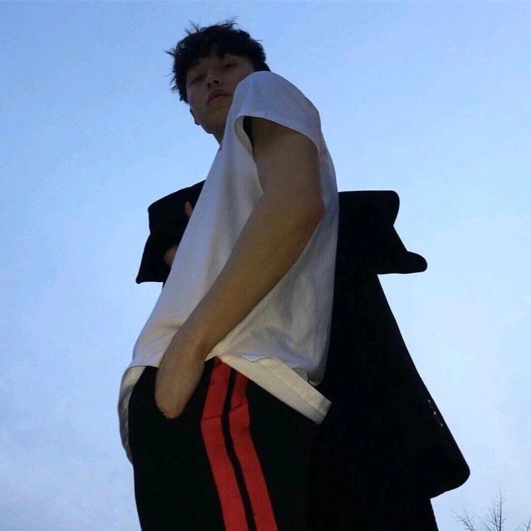 i