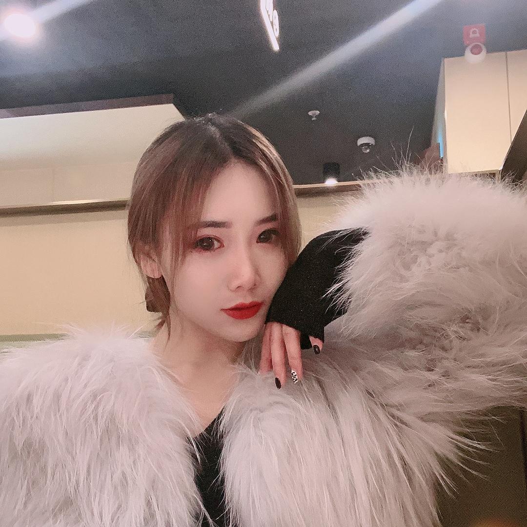 笙笙.