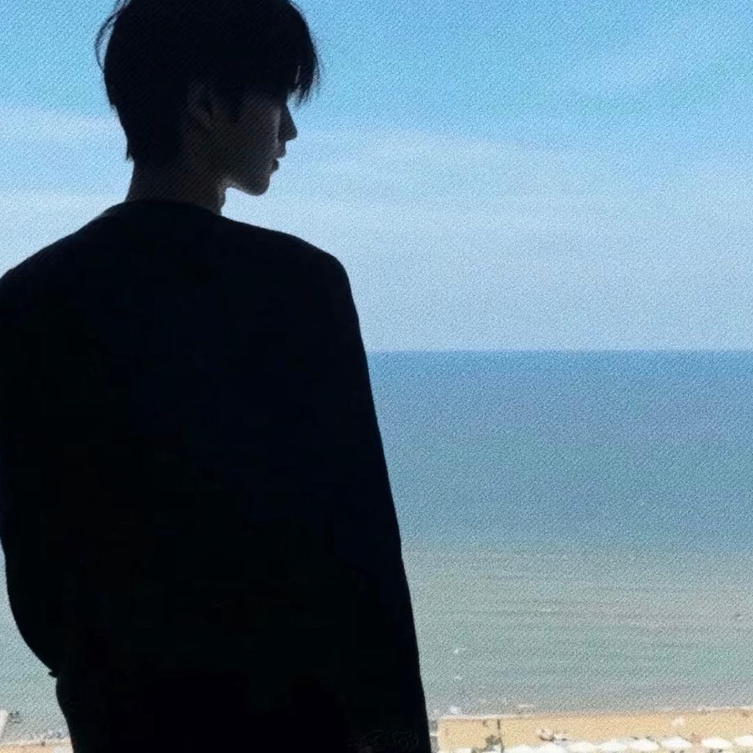 大鱼吃小🐟