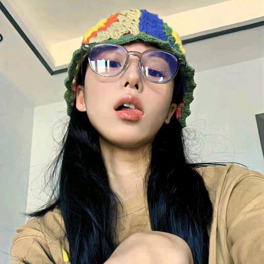 一个柠檬精🍋