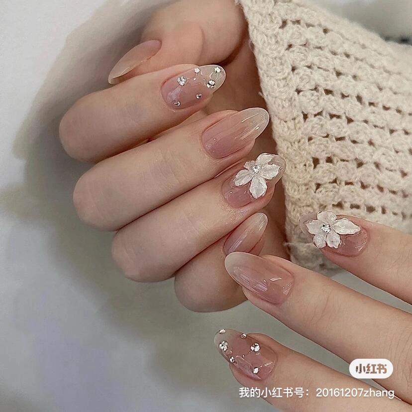 角落里美甲美睫