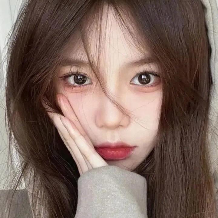 阿玉.