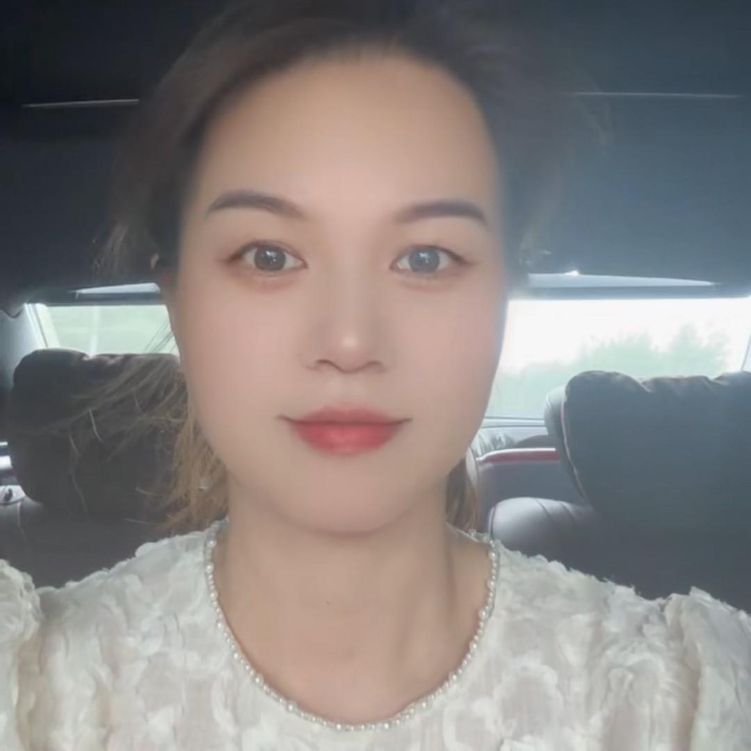 堂秀香业罗燕