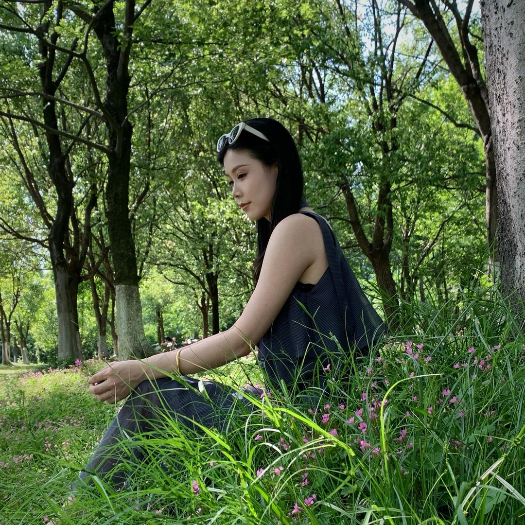 杭州四季青曼予希女装批发