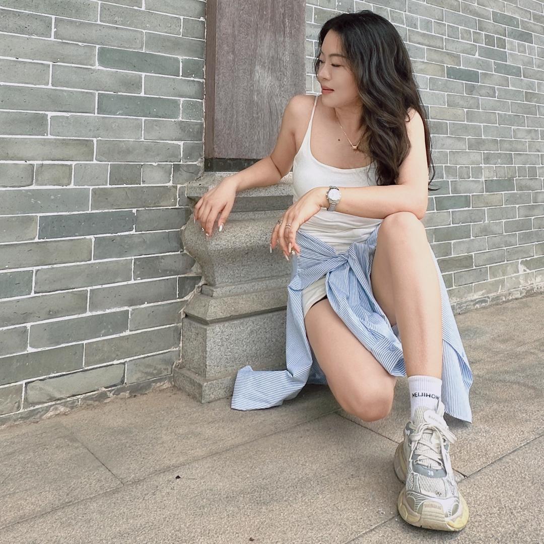 嘉嘉女服饰穿搭