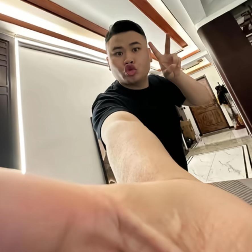 小锋的啦.