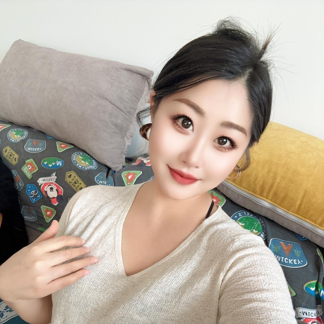 你的小🌞邵百亿呀！