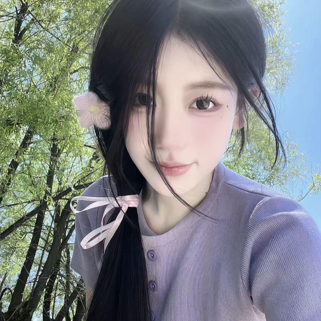 ㅤ  ㅤ     莹