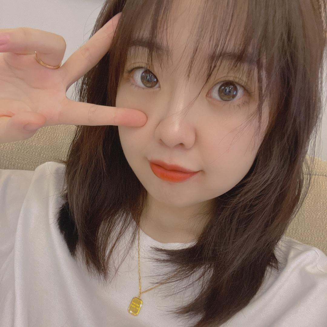 爱喝榛果的大妞子