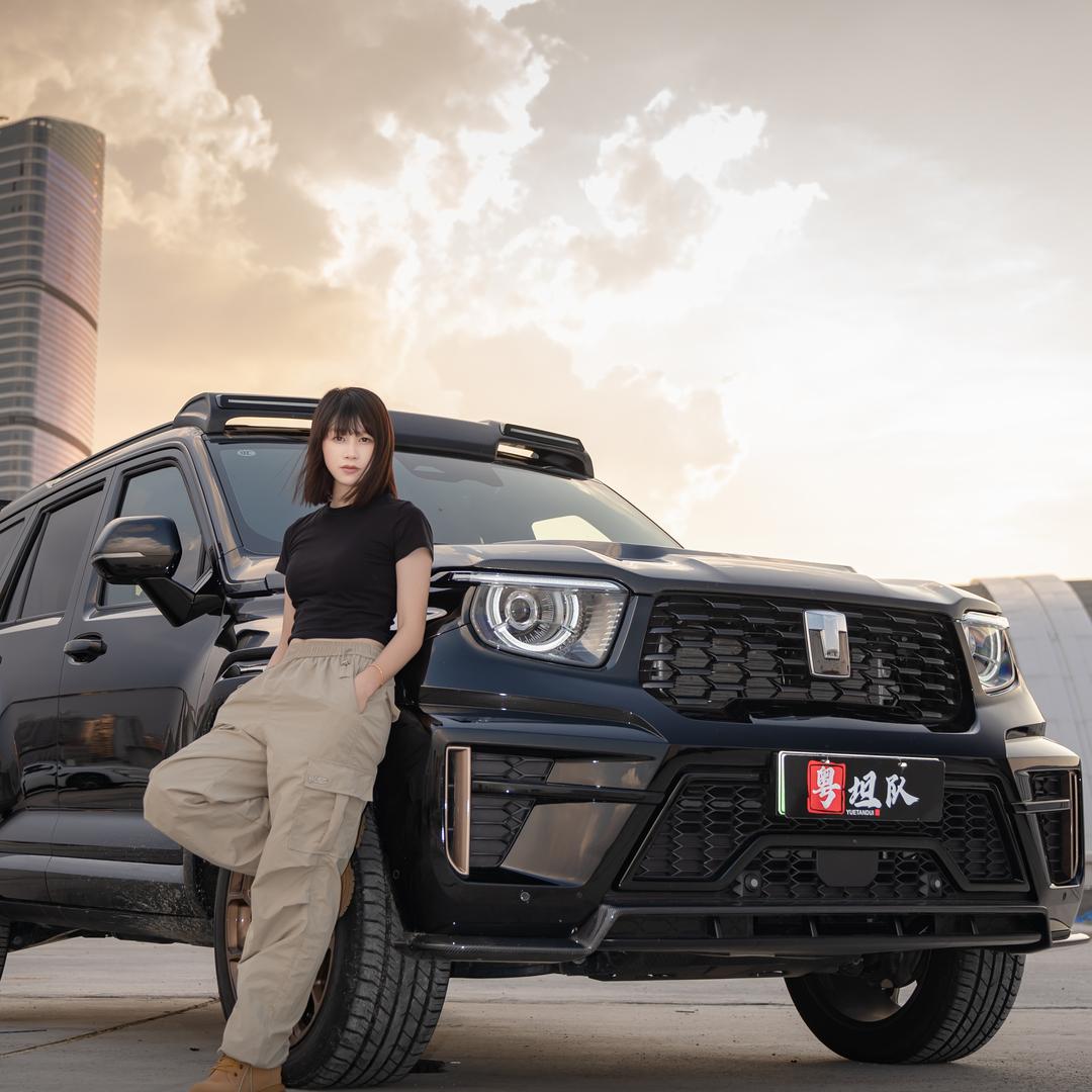 粤坦队-坦克700Hi4-T