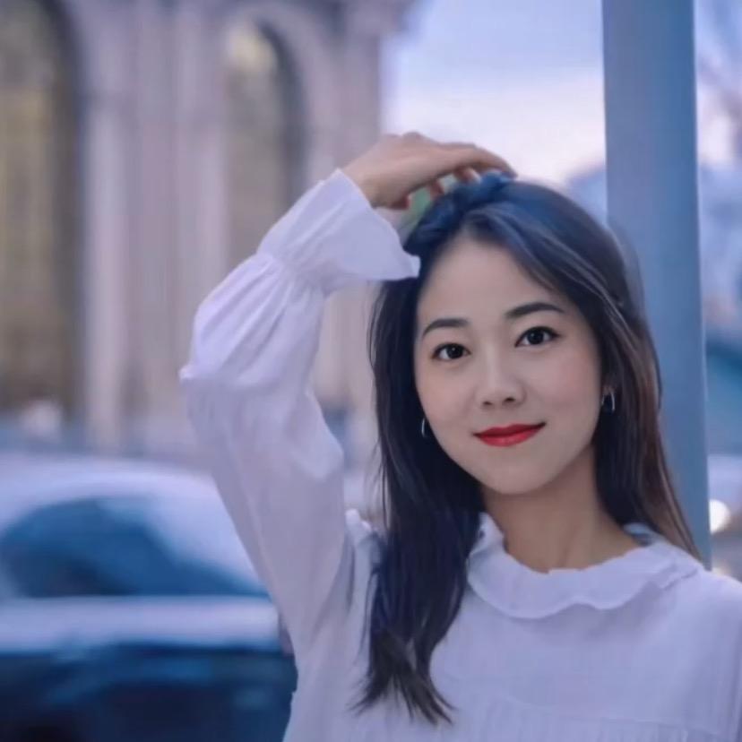 Alice Cui 崔馨予
