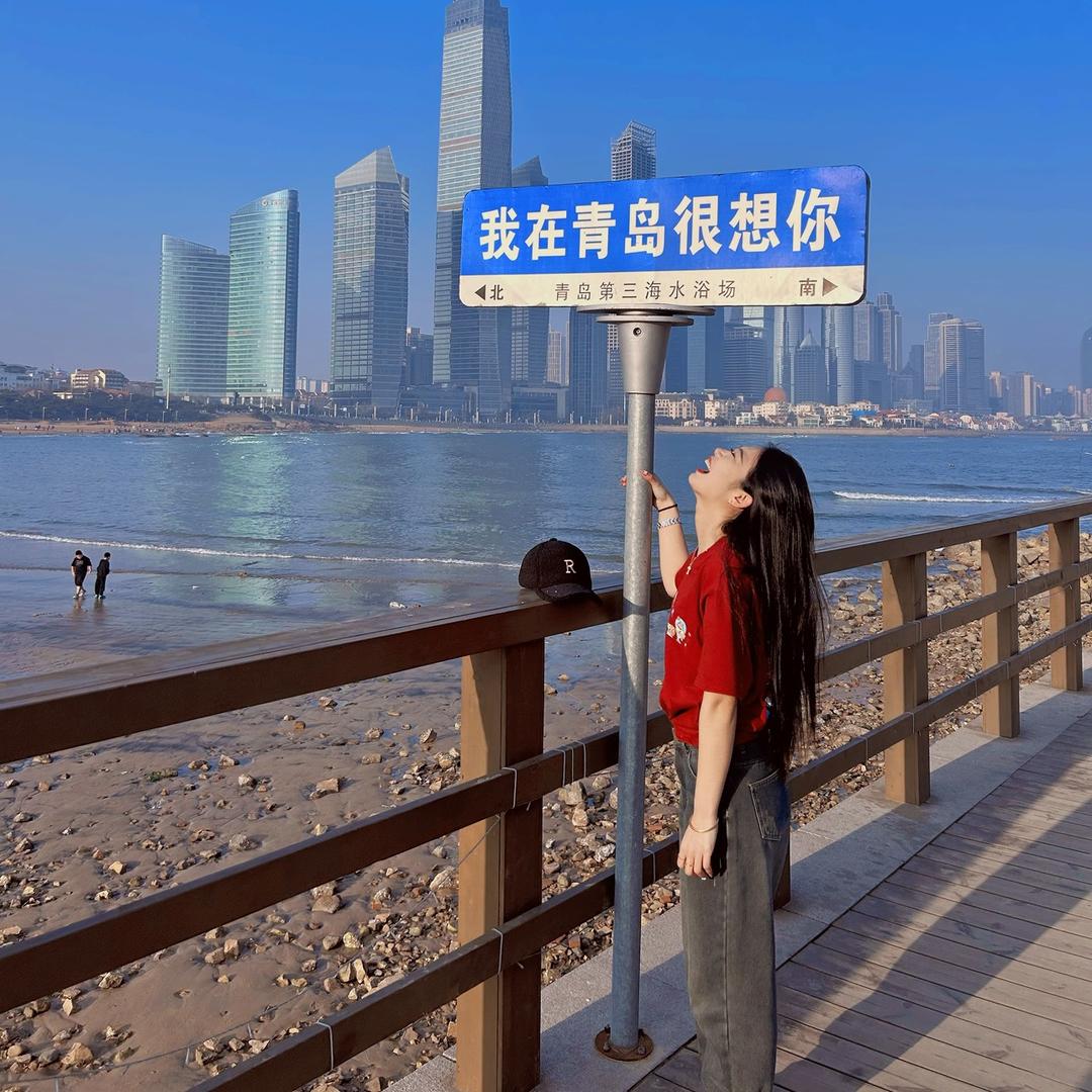 奶茶小姐姐