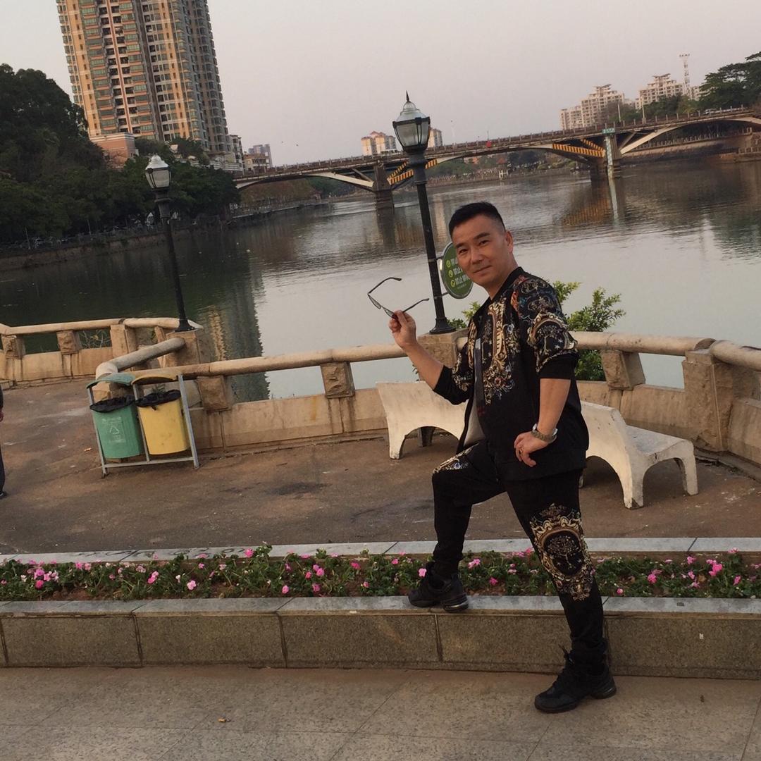 皮老师(谢谢连赞)