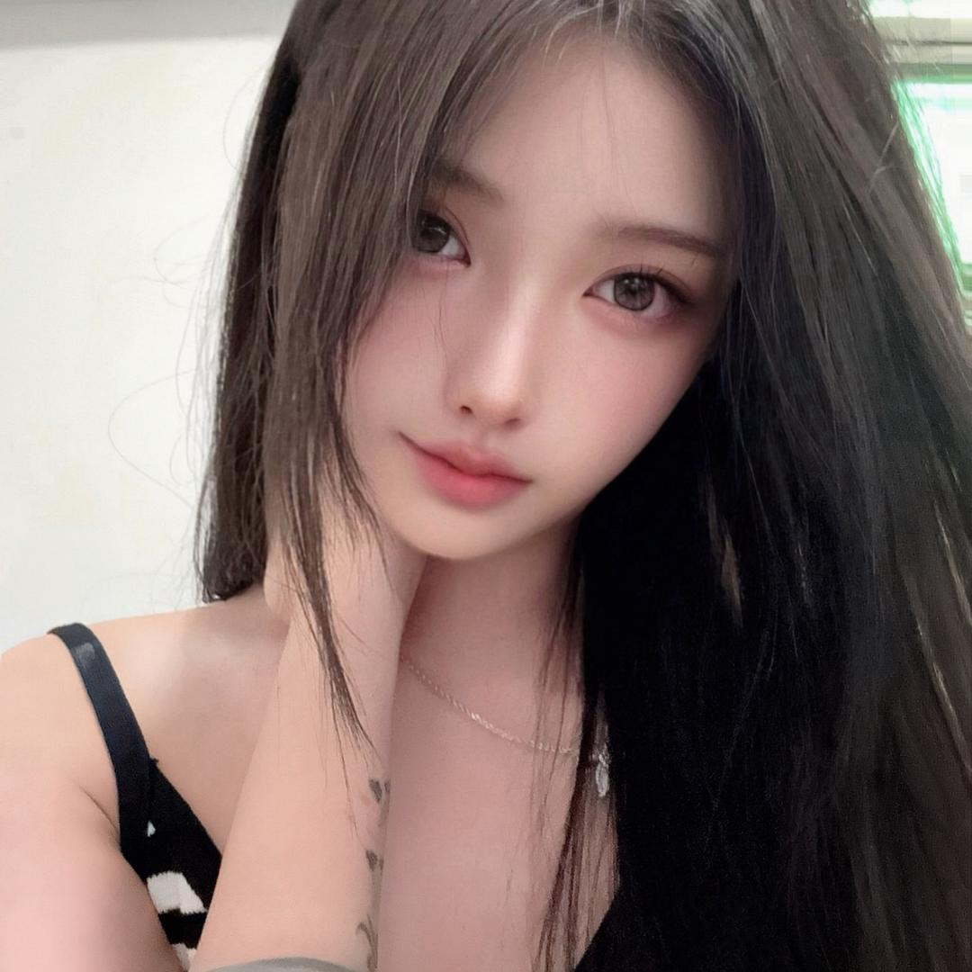 吴嘻嘻Ella;
