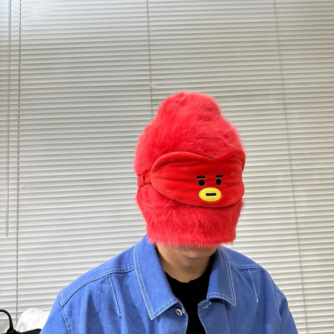 红帽蓝兔
