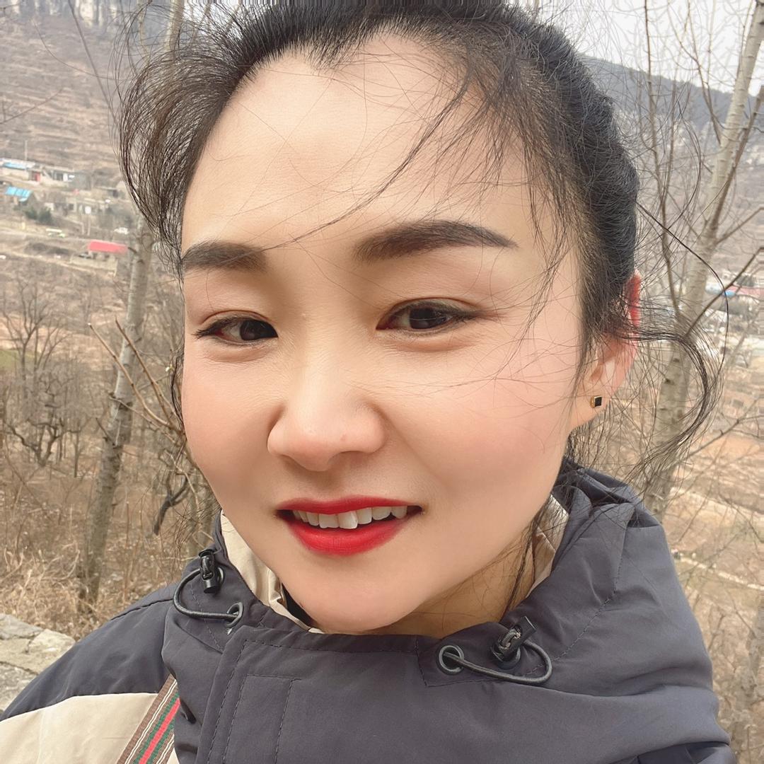 银厦广场红舞鞋