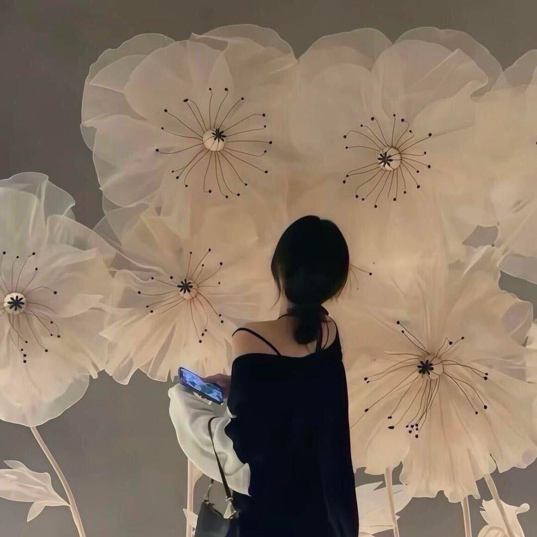 ෆ