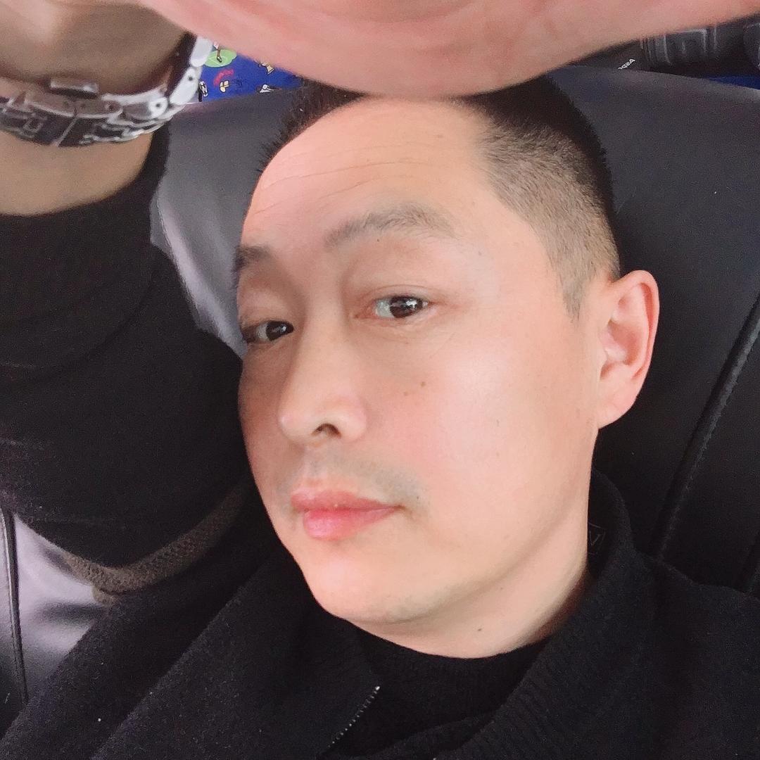 70后大叔，四月🐯