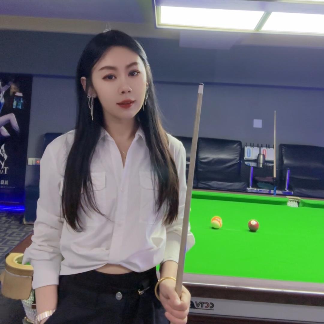 台球小趴菜  聚点台球俱乐部