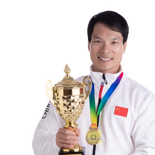 健美冠军🏆李平