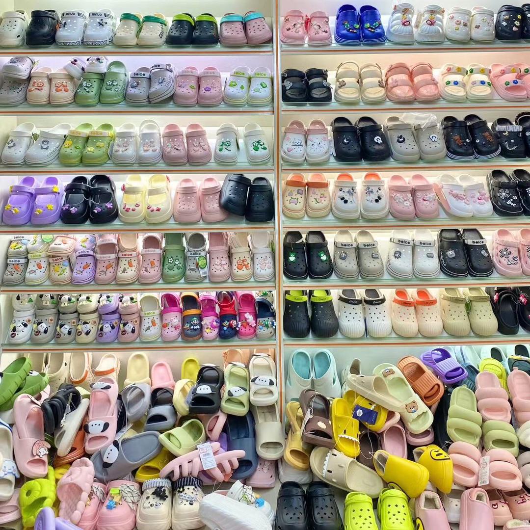 鹰潭市余江区屈玲然百货店