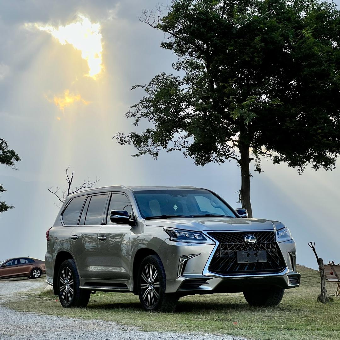 成都三木川汽车销售有限公司