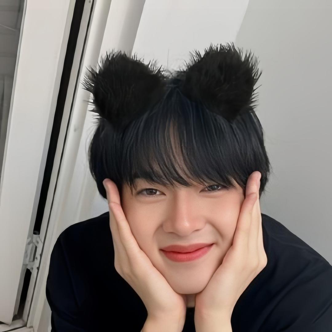 林景云圈外女友