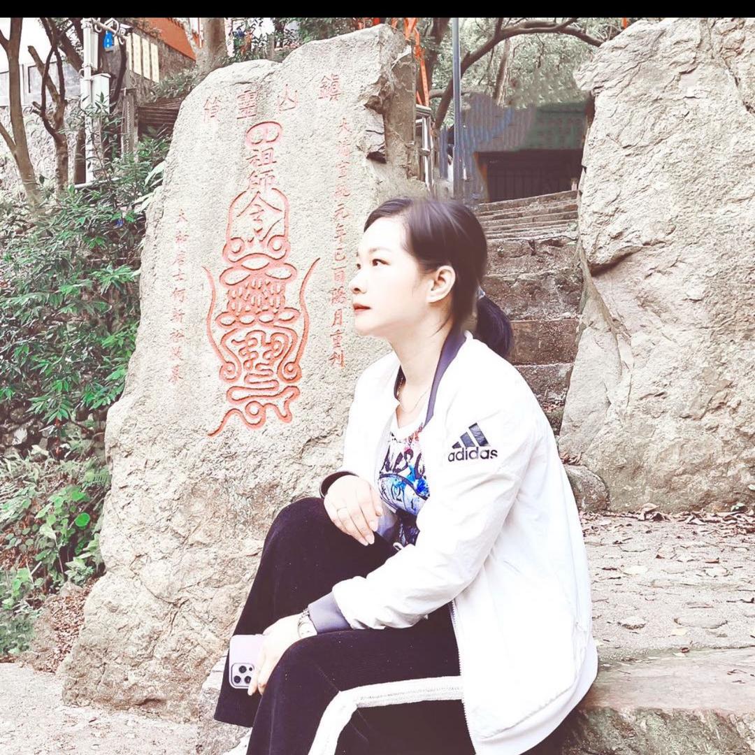 清远市房屋租售顾问邹小姐