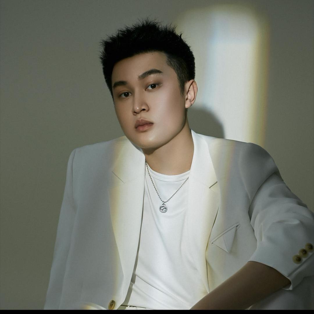 杰少(SOSOLEE)护肤