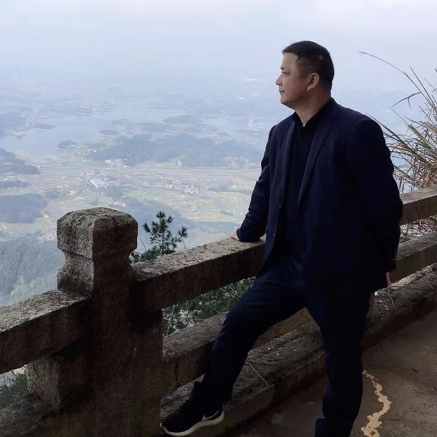 稻拾月