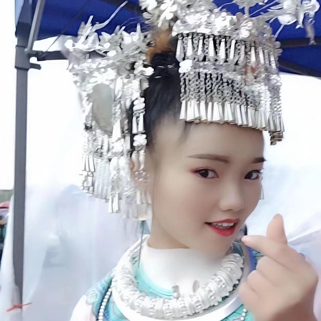一只小潘哒😄💕