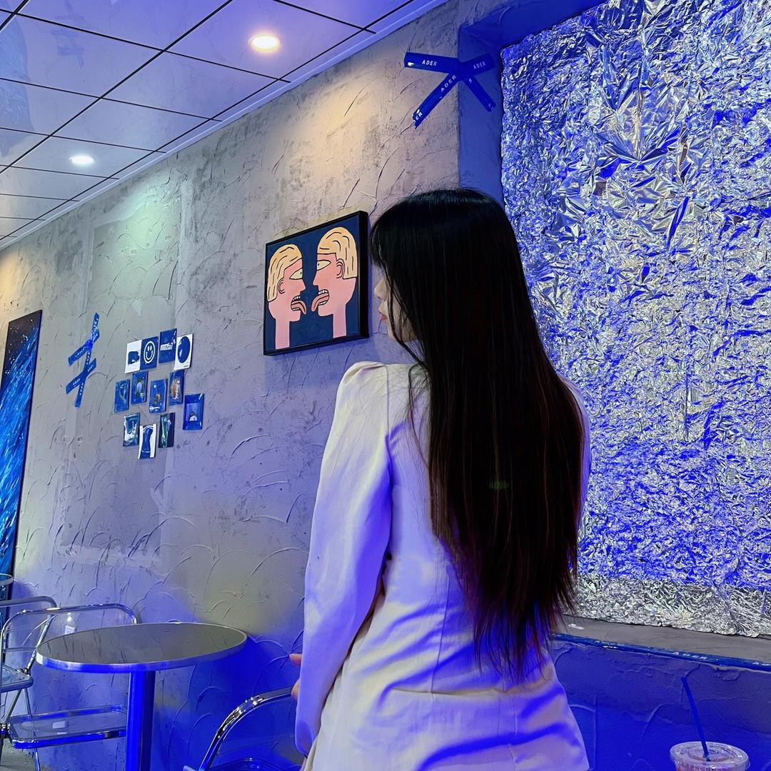 莹莹刚睡醒