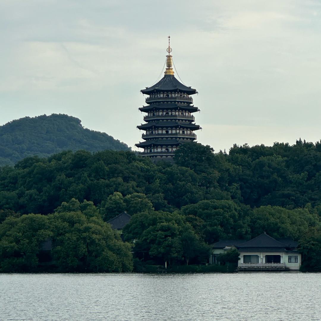 马可.
