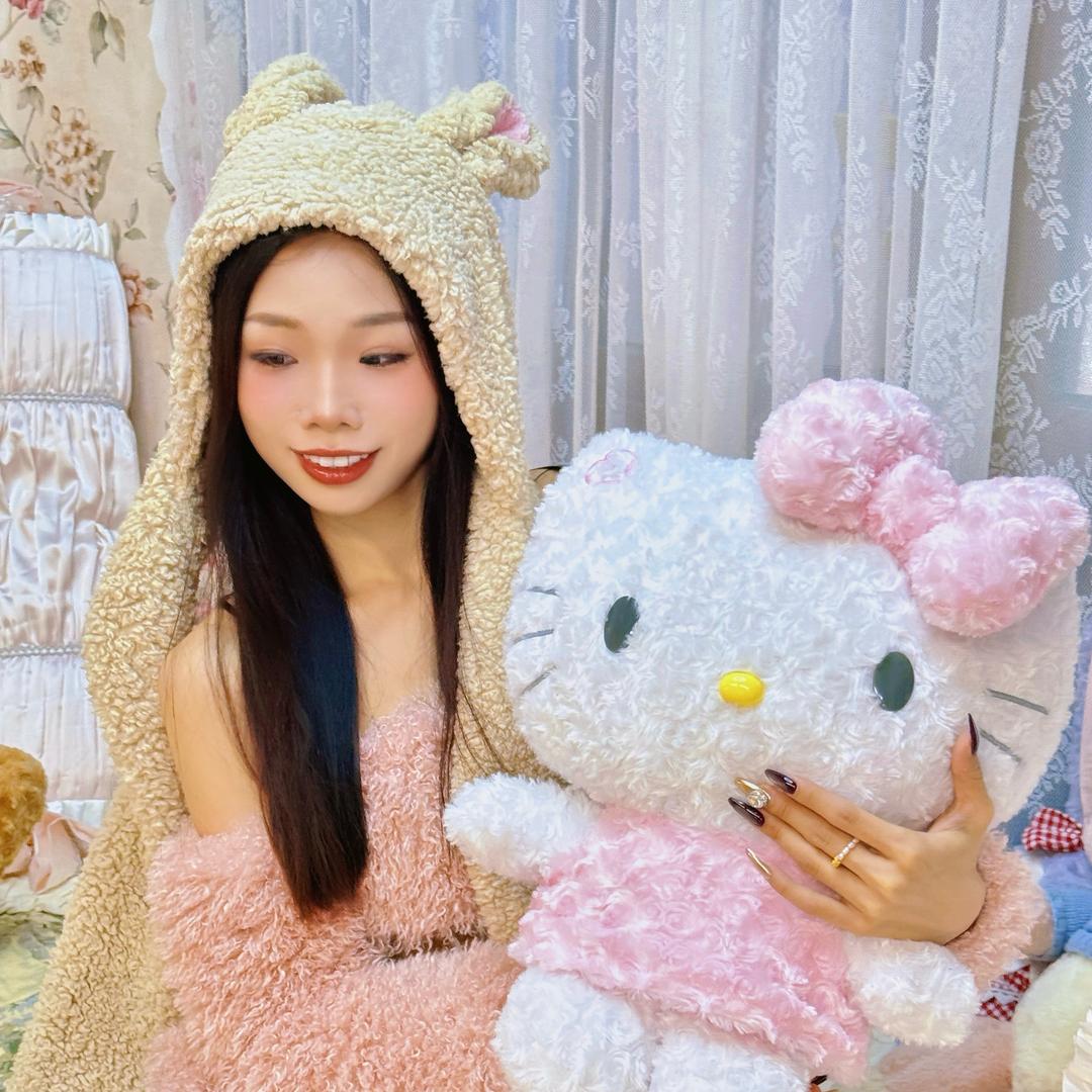 kitty不说hallo陈