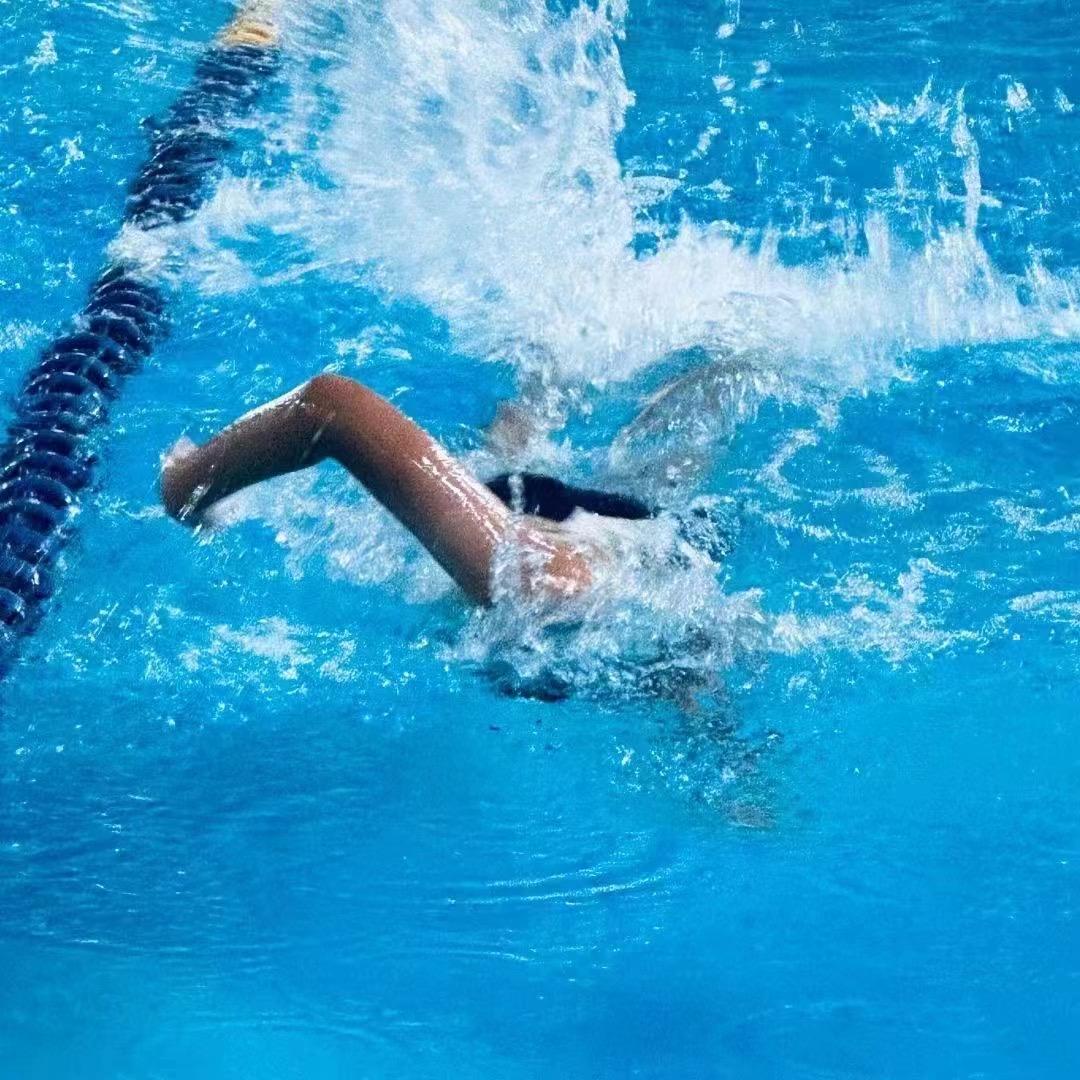 启家健身游泳俱乐部官方号