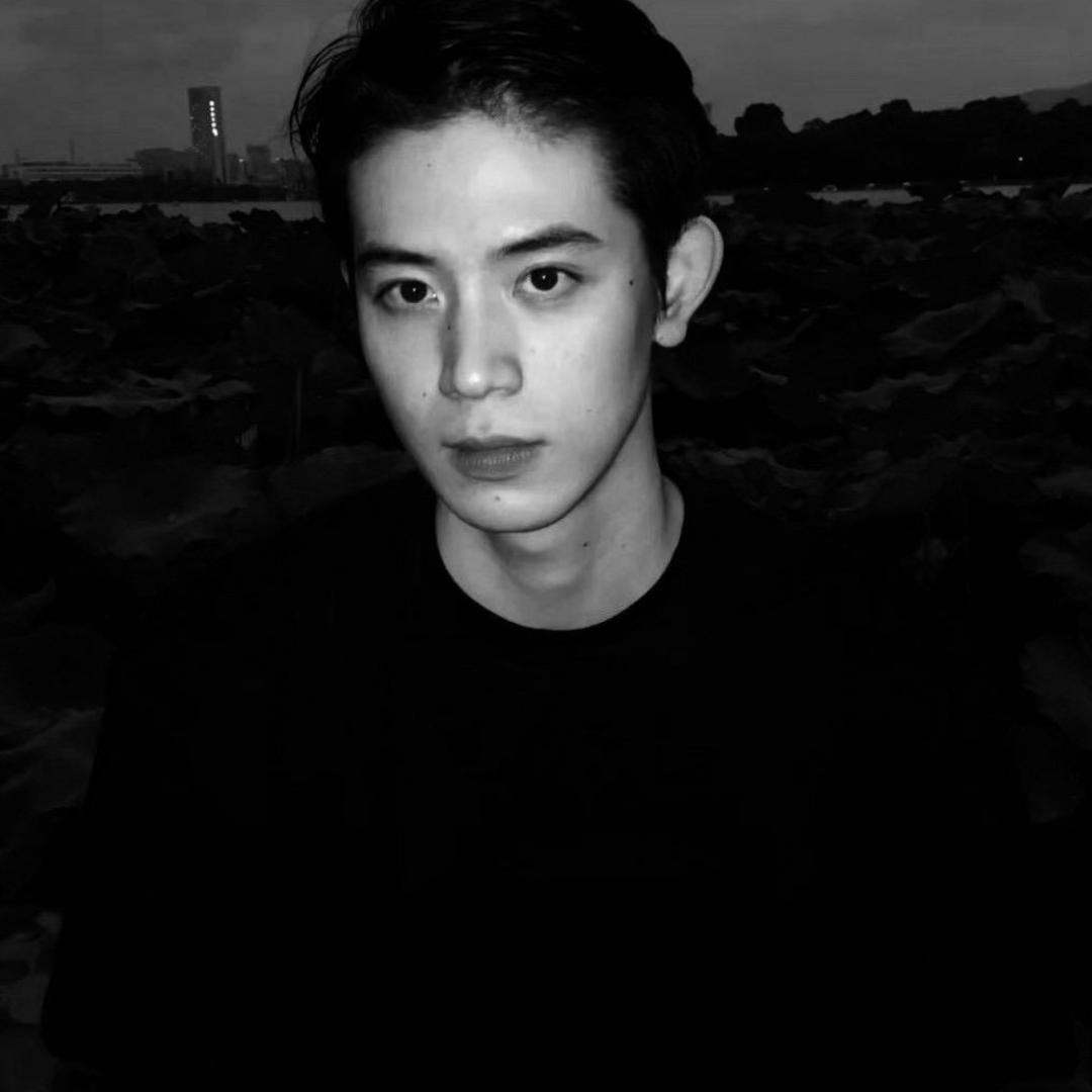ㅤ ㅤ    ㅤㅤ