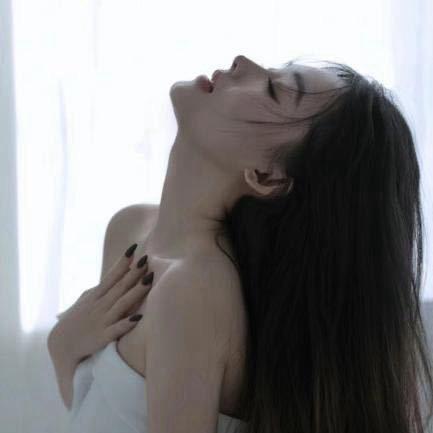 粘人的小妖精💋