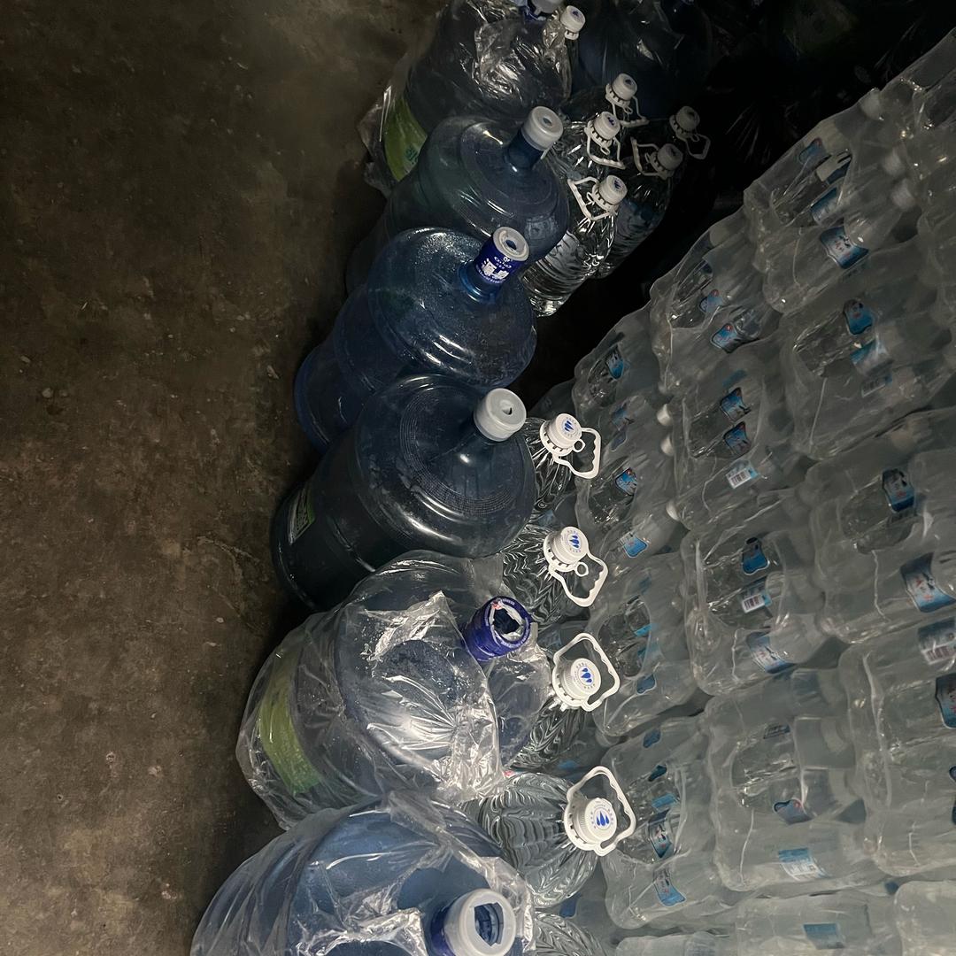 杨轩配送桶装水二二四柏溪