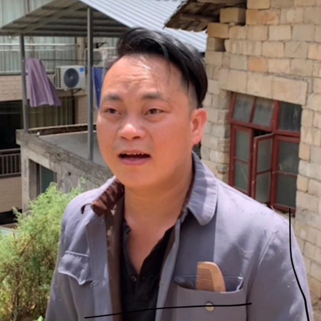摩的佬（发哥）