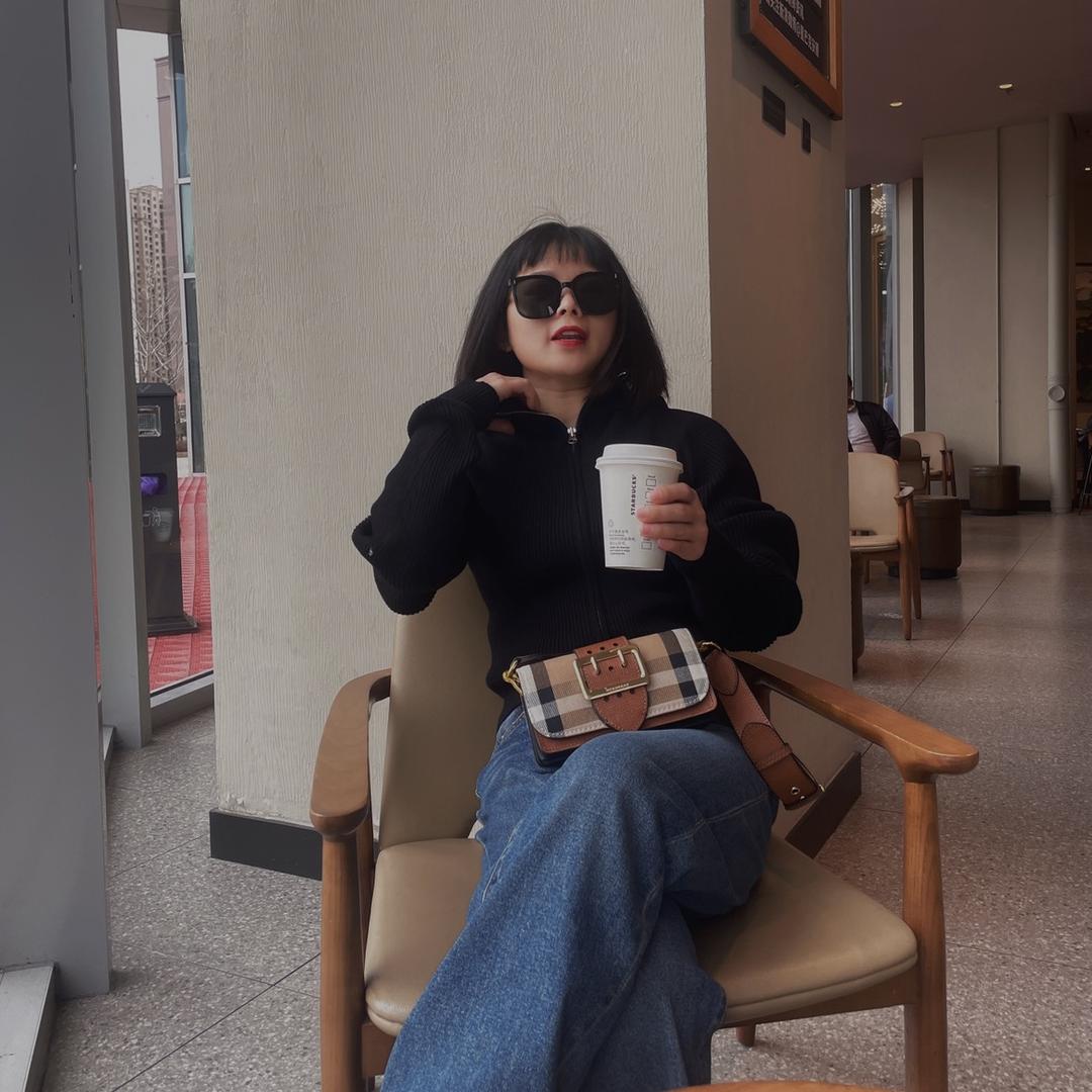 小二子@叶月家花艺&服装集合店