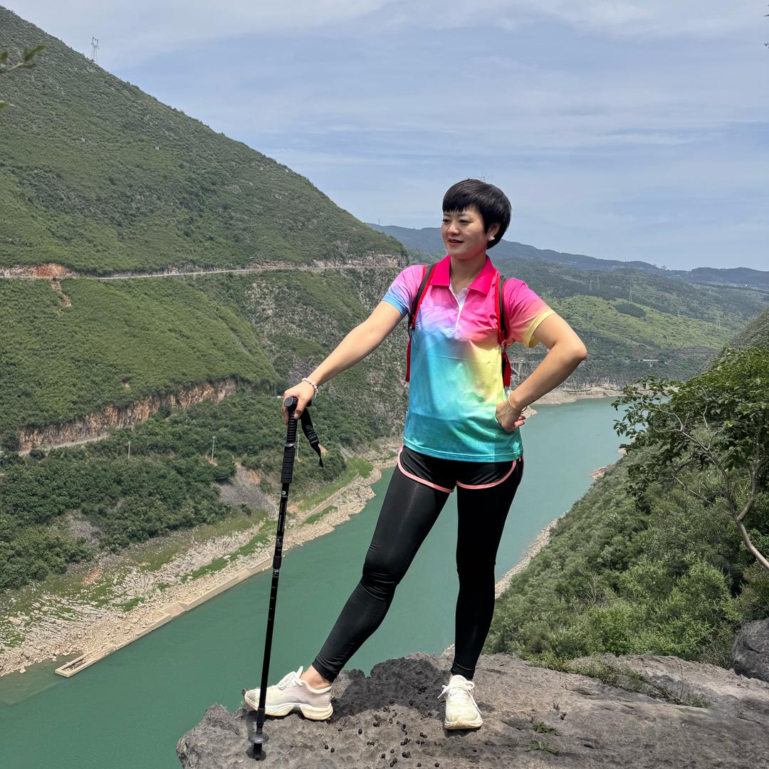 卖羊奶粉的小姐姐（南川）