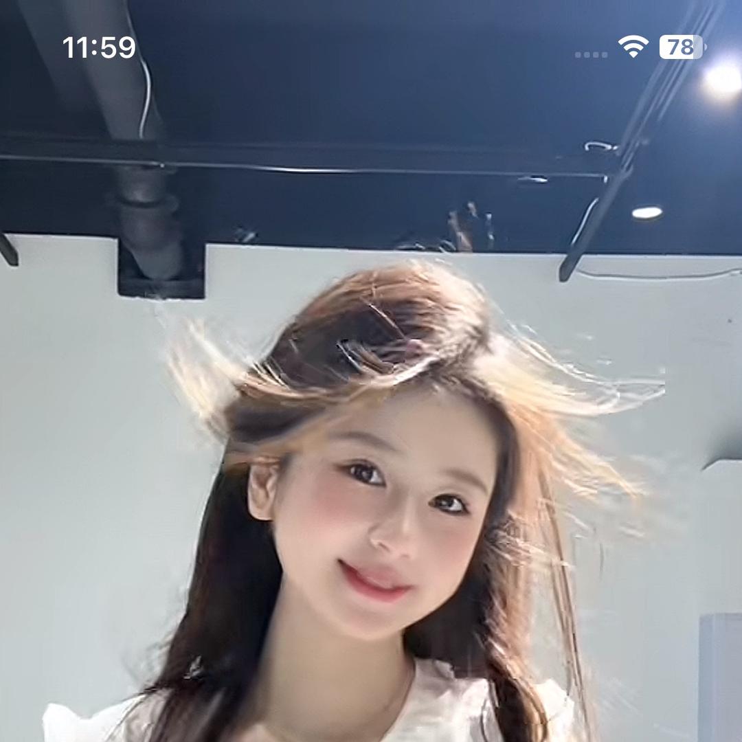 欧文玲玲轻奢女装