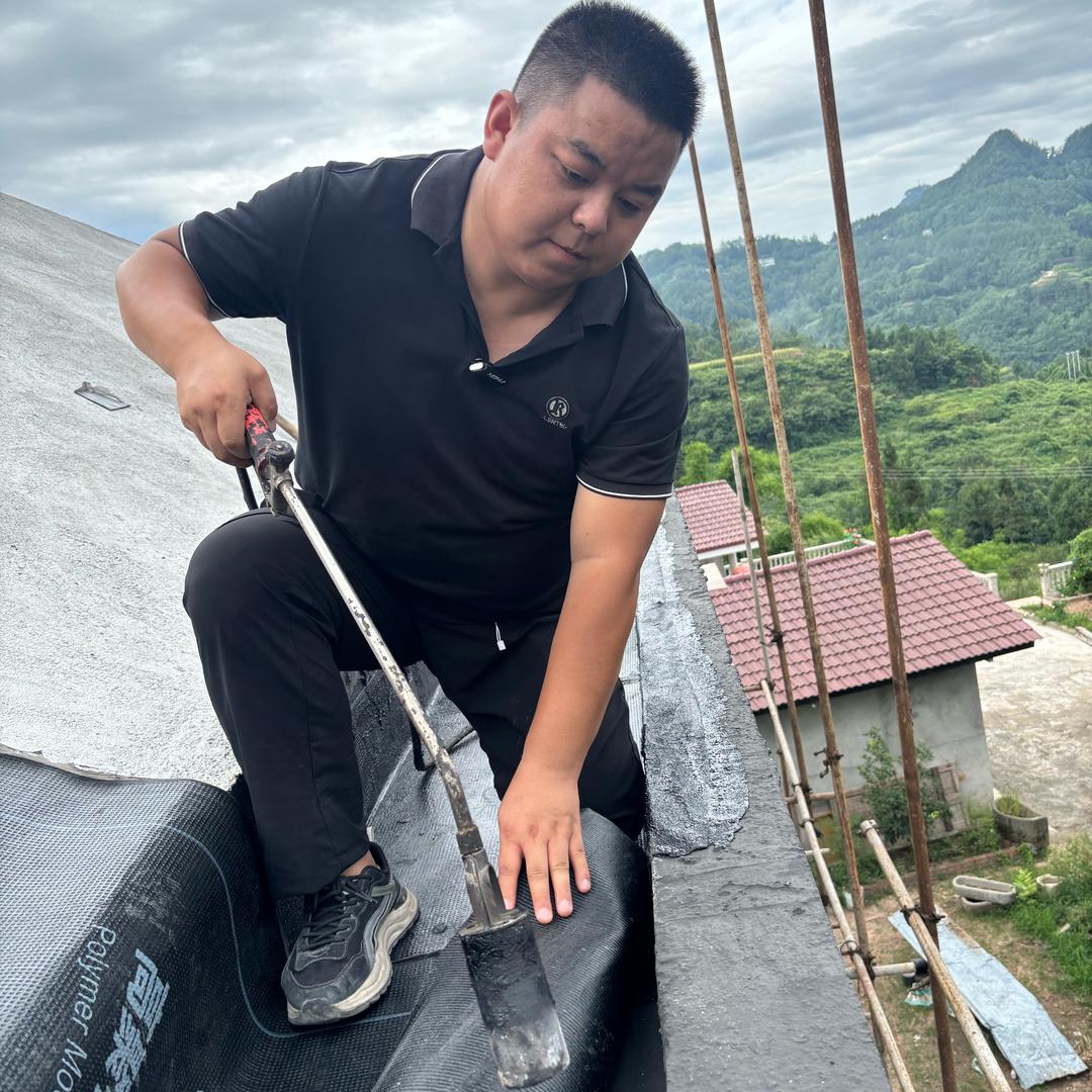 平昌防水维修何胖子