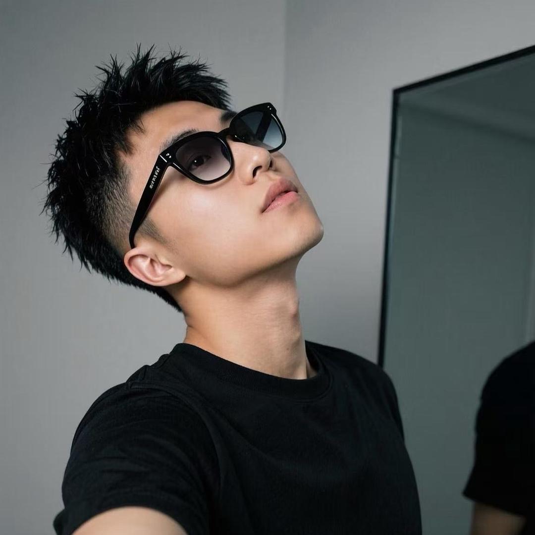 杨小陌